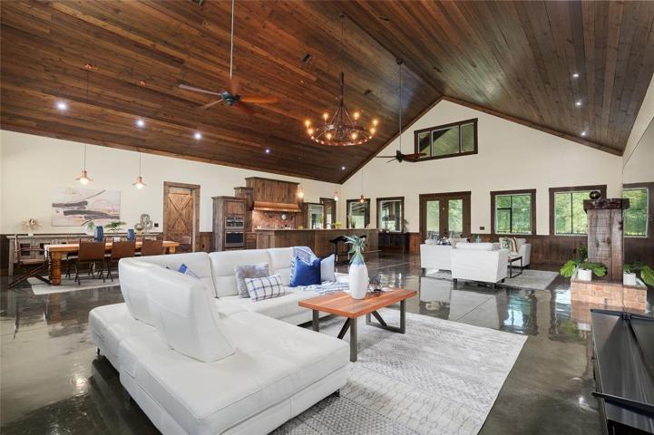 Open concept vantage point