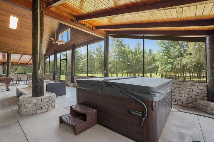 8 person jacuzzi spa