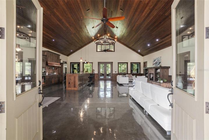 Gorgeous front entry with cathedral ceilings