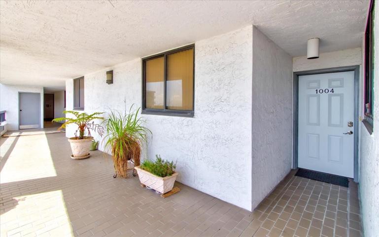 Front porch area with a view of downtown Orlando.