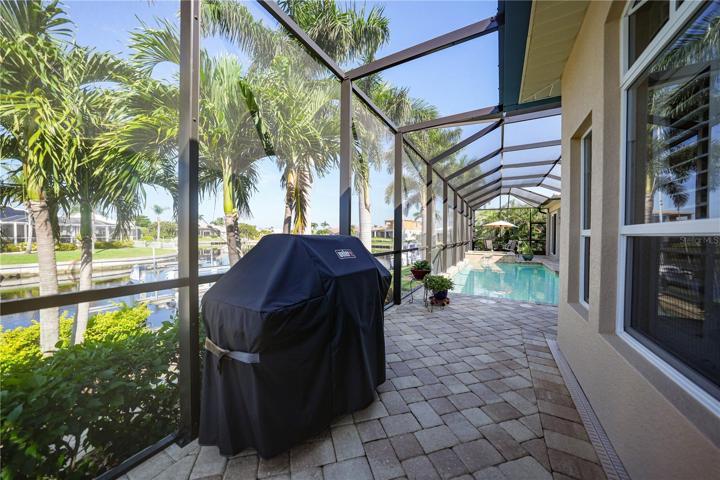 Paved Lanai Area with Grill