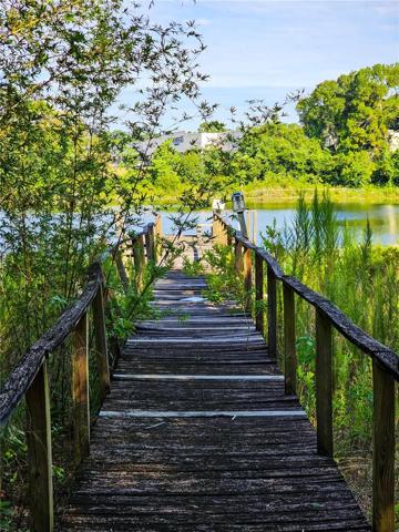 private access to the lake