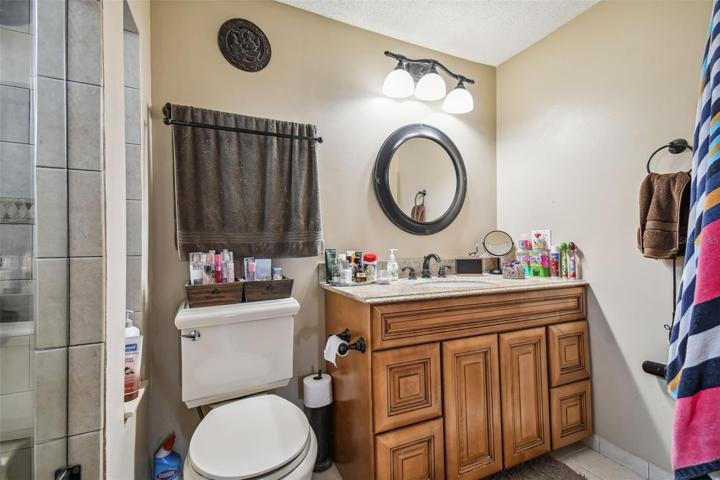 Owners en suite bath