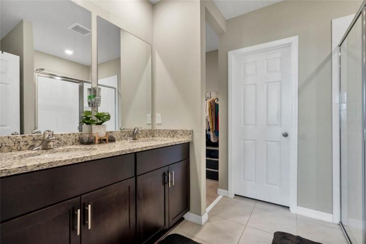 PRIMARY EN-SUITE BATH.
