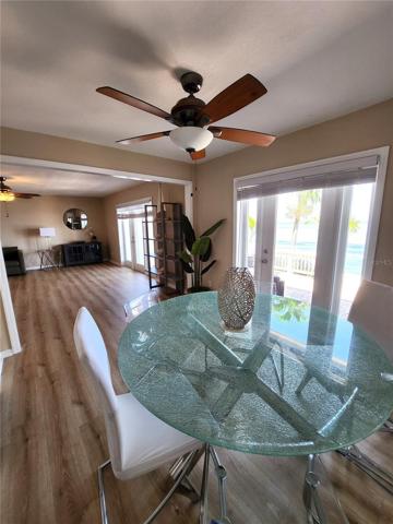 Breakfast/Dining Area