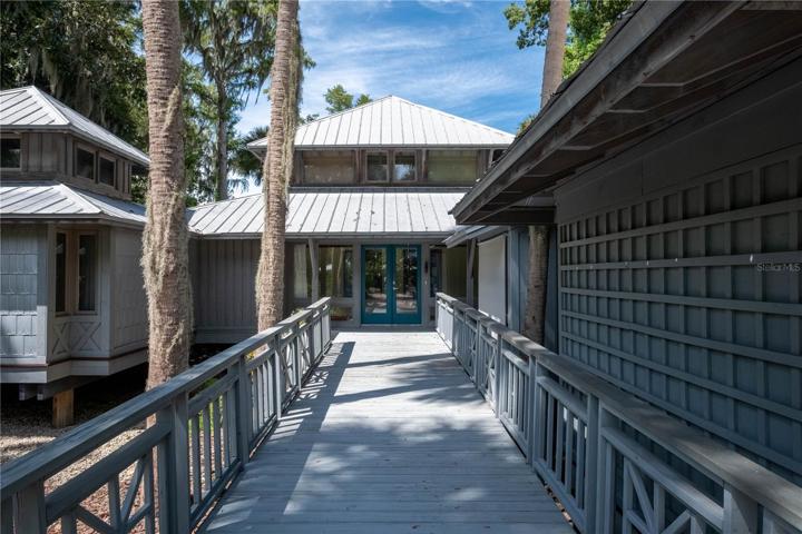 Grand Front Entry