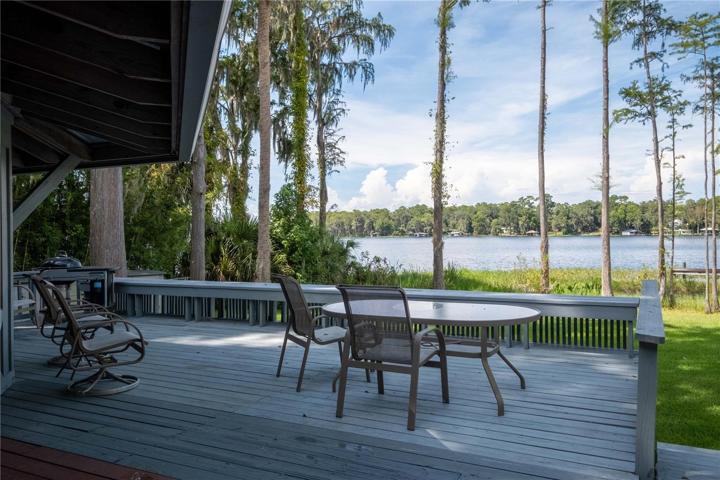 Built-in deck seating