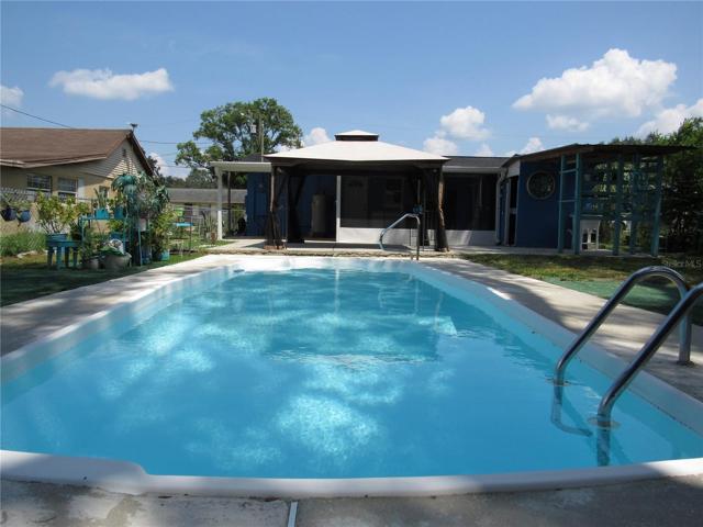 Pool.