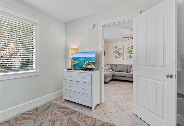 Guest Bedroom off Living Area