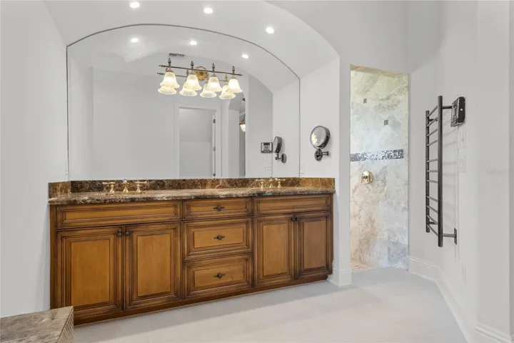 Master Bathroom (1)