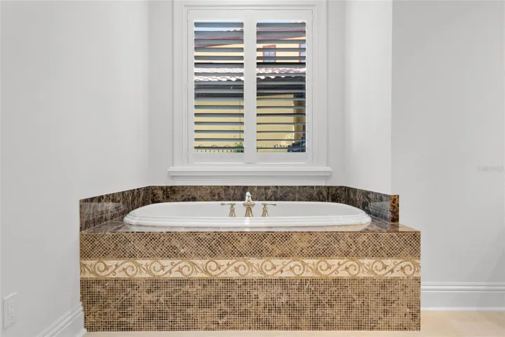 Master Bathroom (1)