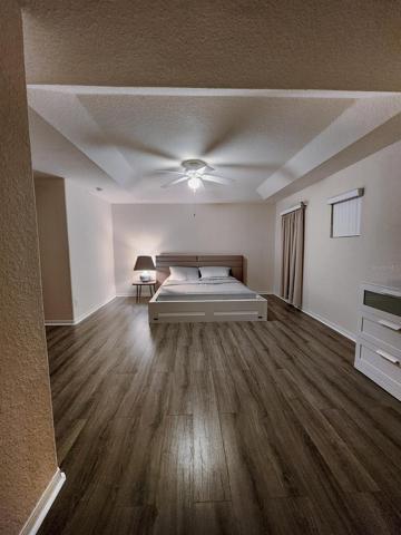 MASTER ROOM 1