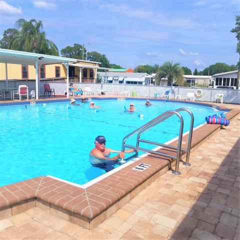 Heated pool -has poolassist