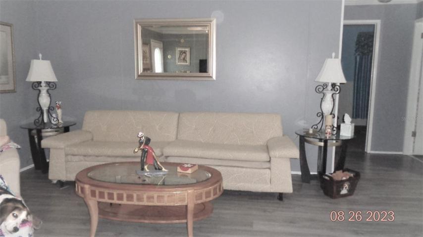large 12x18 livingroomopen to dining room