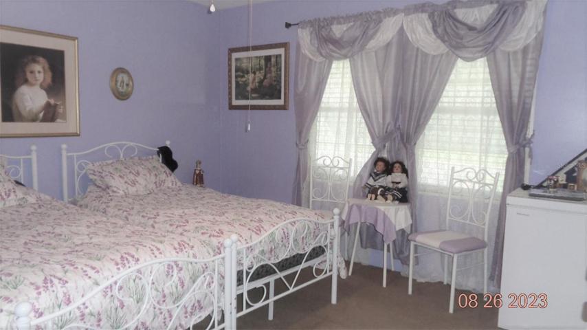 Master bedroom 12x15