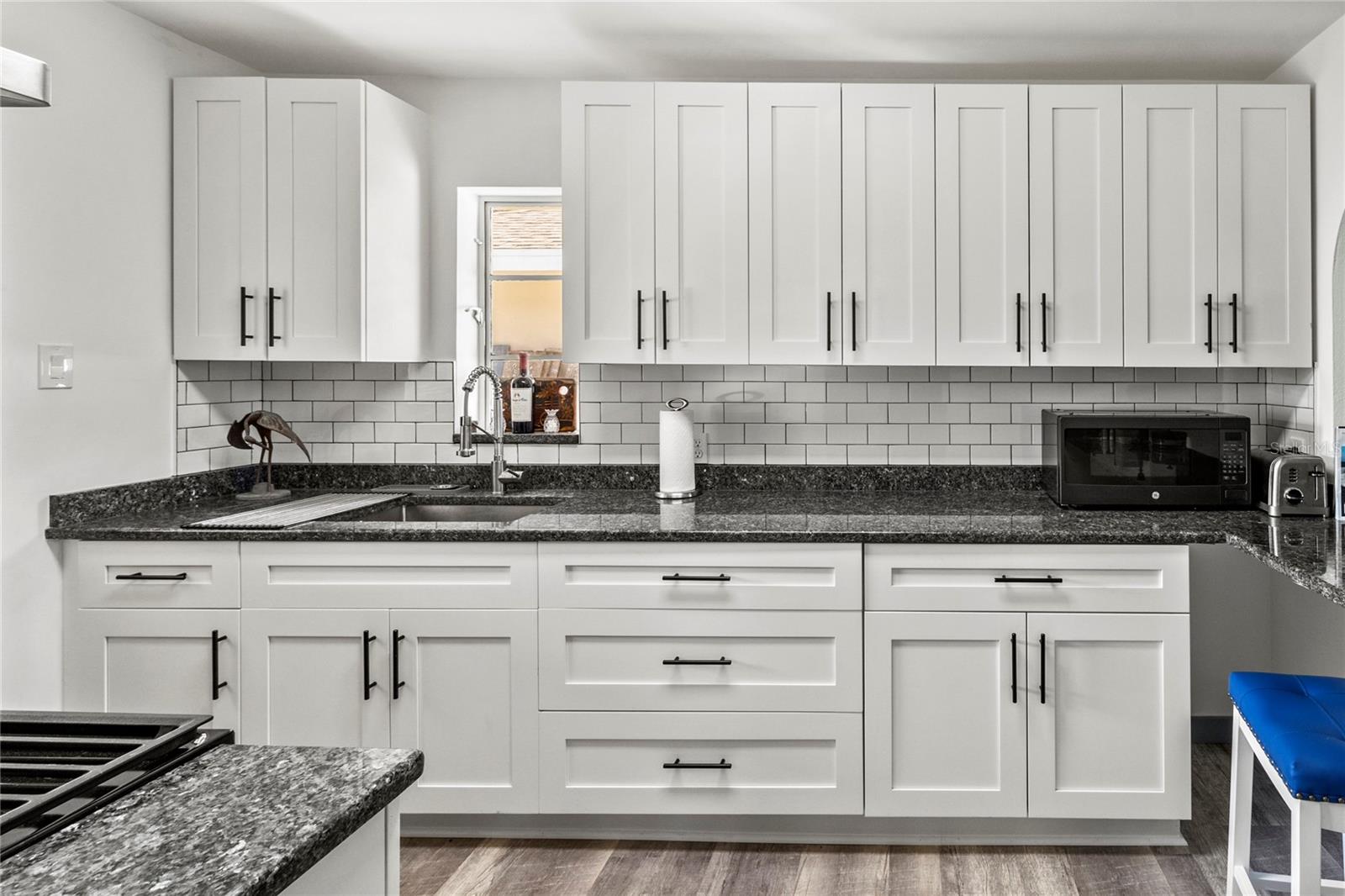 212 smaller 1 bed/1 bath
