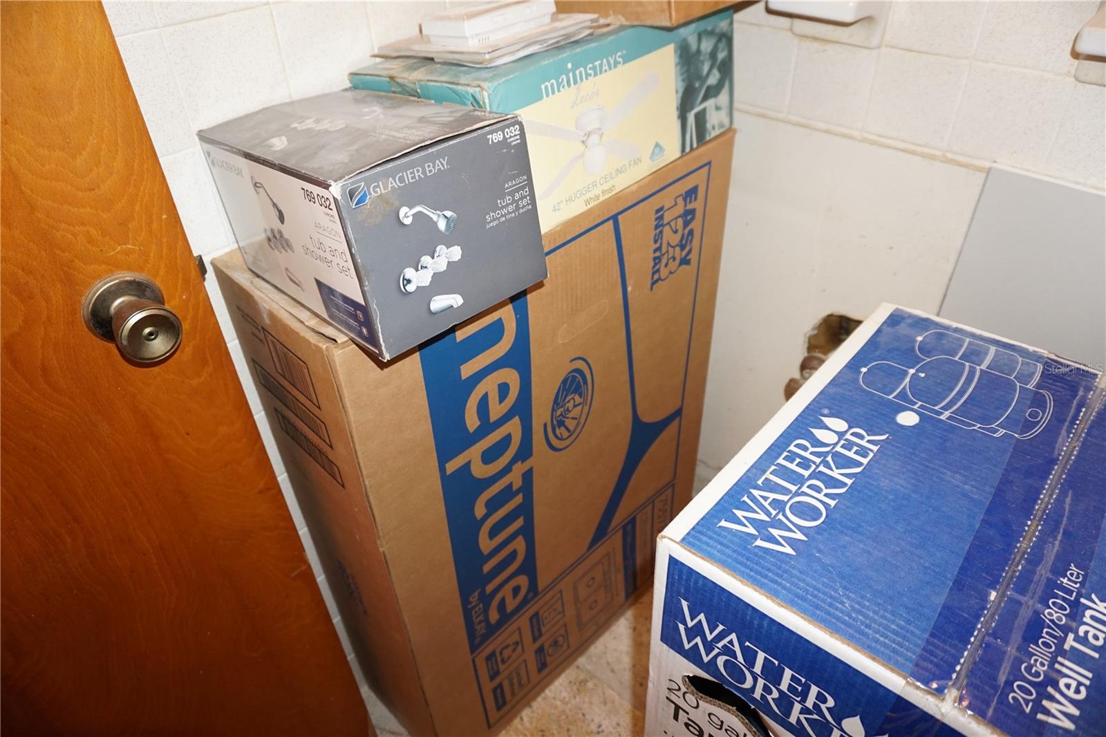 Unit B bath