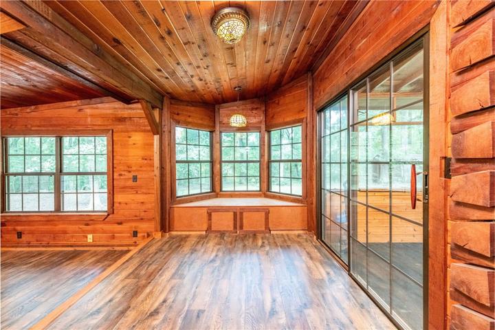 Wouldn't this make a great sitting area?