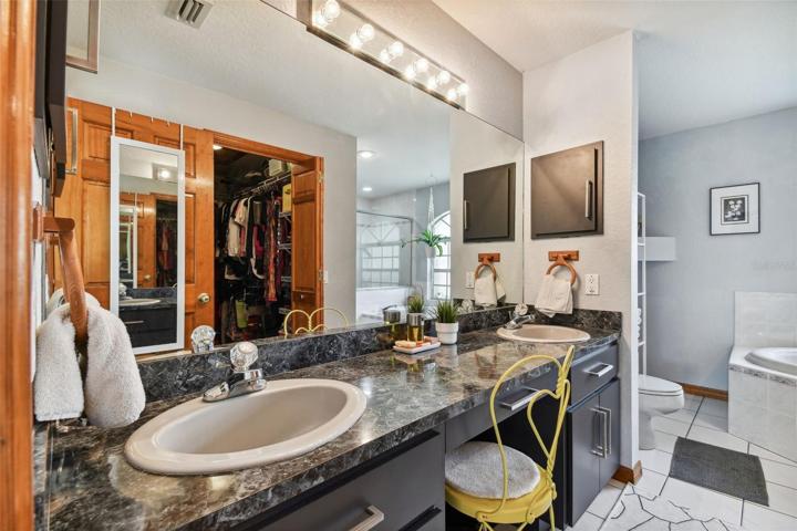 Master Bath Dual Sinks & Make Up Vanity