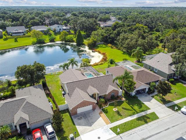4532 Oak River Circle, Valrico Wooded Lot to the right