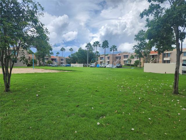 Green areas with swings to enjoy with the kids