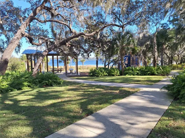 Walk in trails in front of John's Lake