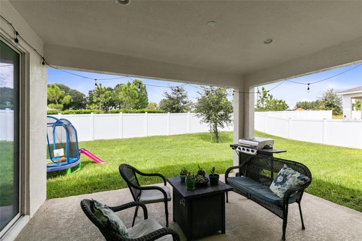 Enjoy dining outside on your covered lanai.