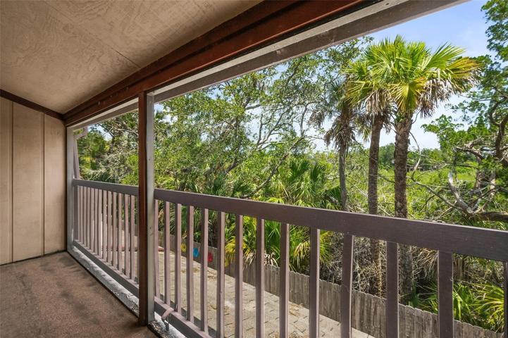 2nd floor patio