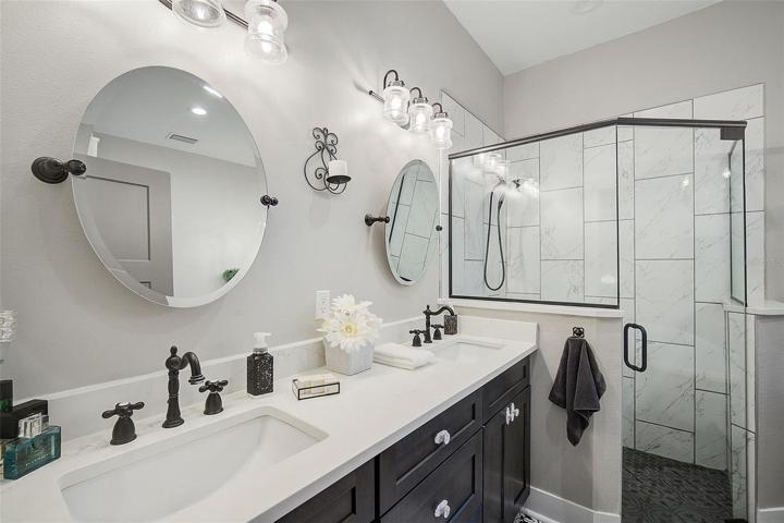 Primary En-Suite