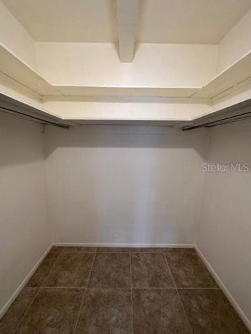 Walk in closet