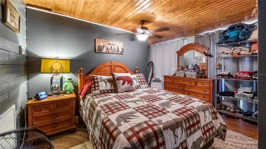 IN-LAW BEDROOM