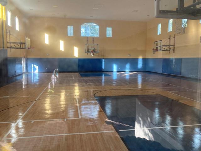 Community gym