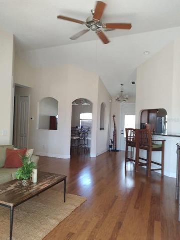 Entrance/Living room