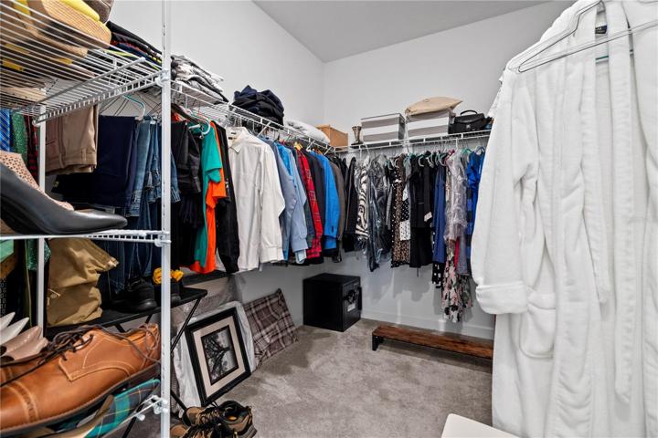 Walk In Closet