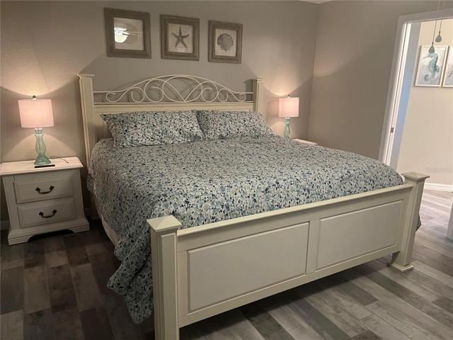 Master King Bed
