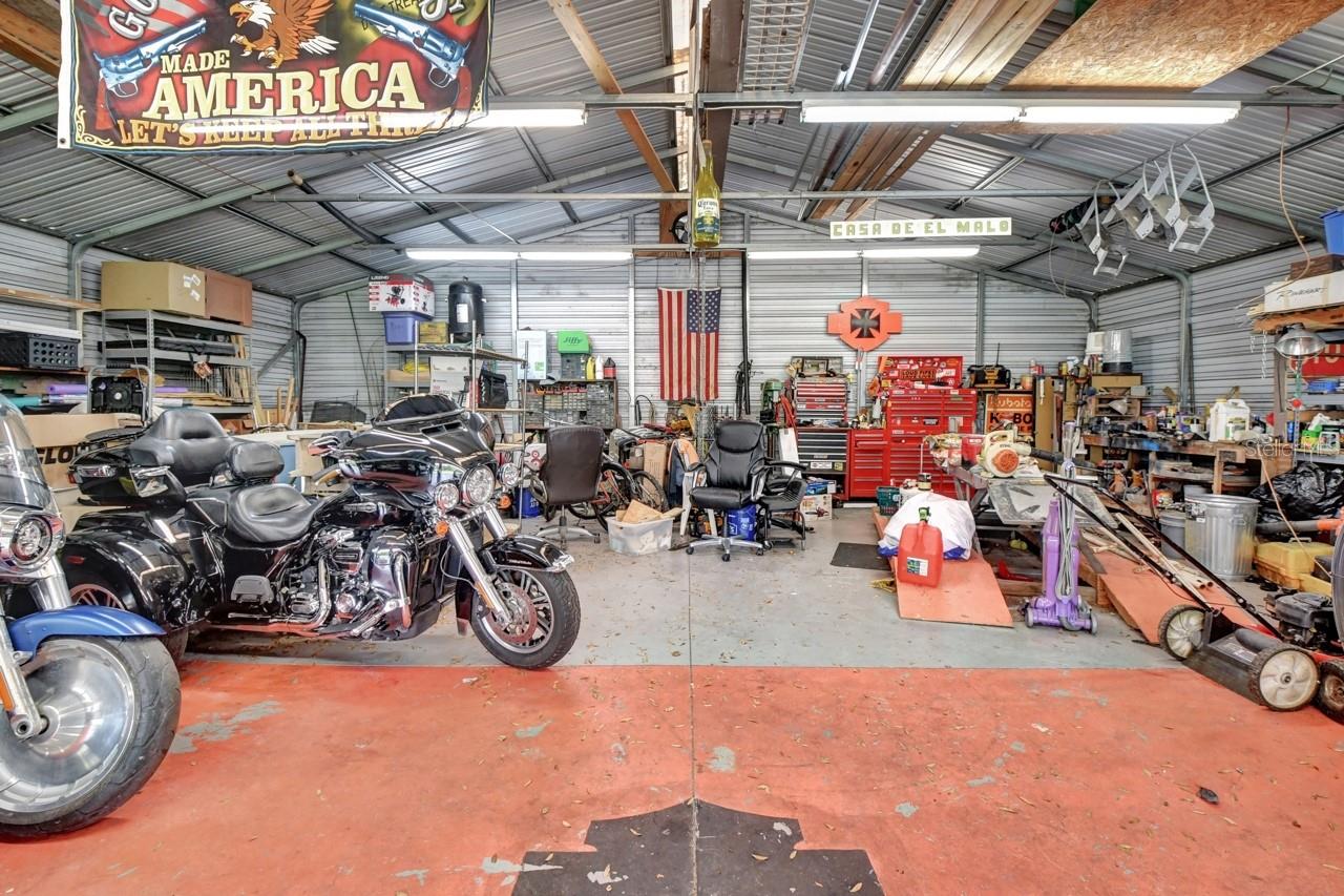 GARAGE