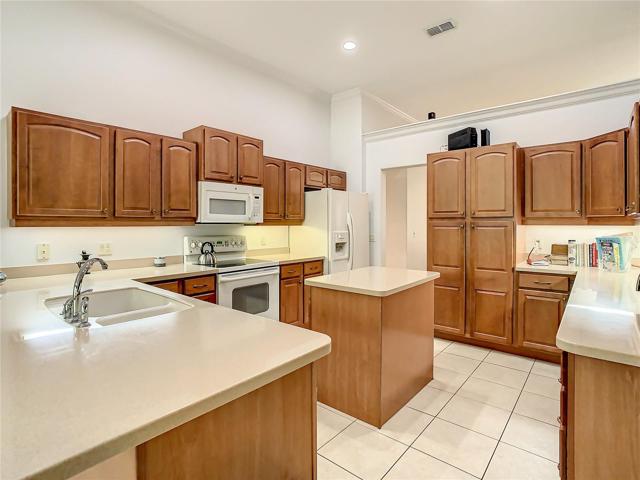 Spacious Kitchen with Island