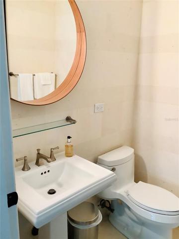 Powder bath