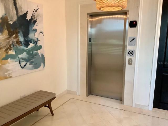 Private foyer