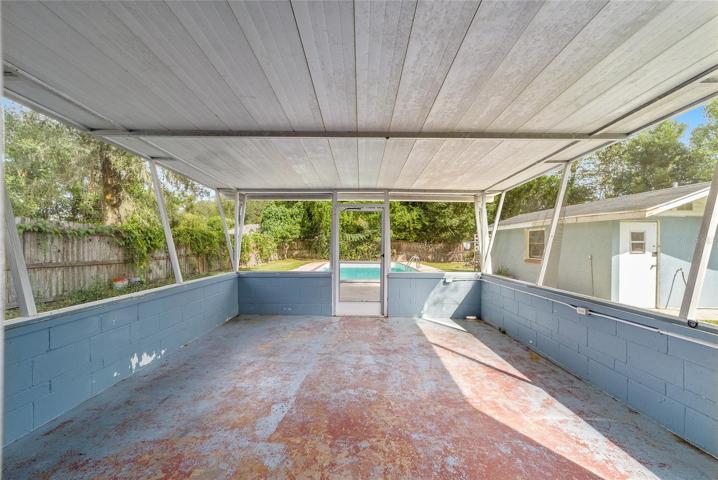screened patio