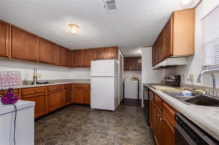 Large Kitchen