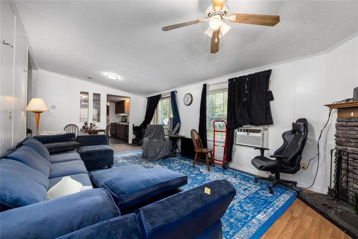 Great Room with Fireplace