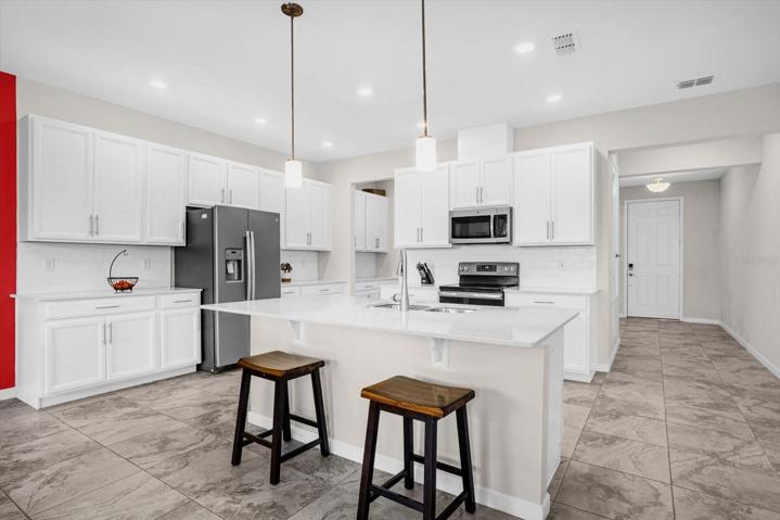 Kitchen, quartz counter tops