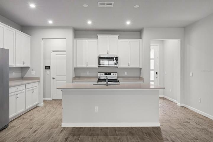 Kitchen Island with Breakfast Bar