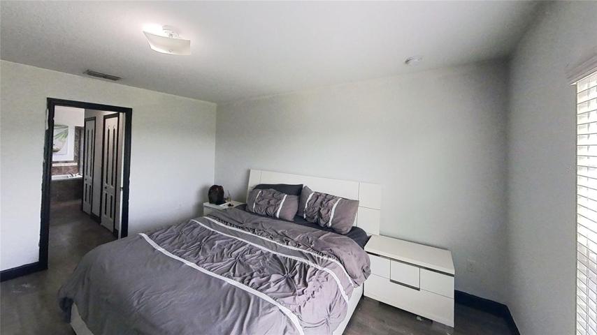 MASTER BED