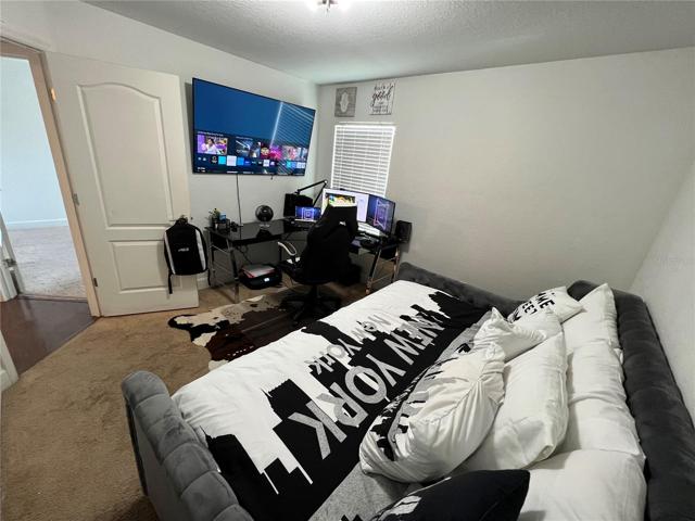 GET AWAY AND ZONE OUT ROOM?