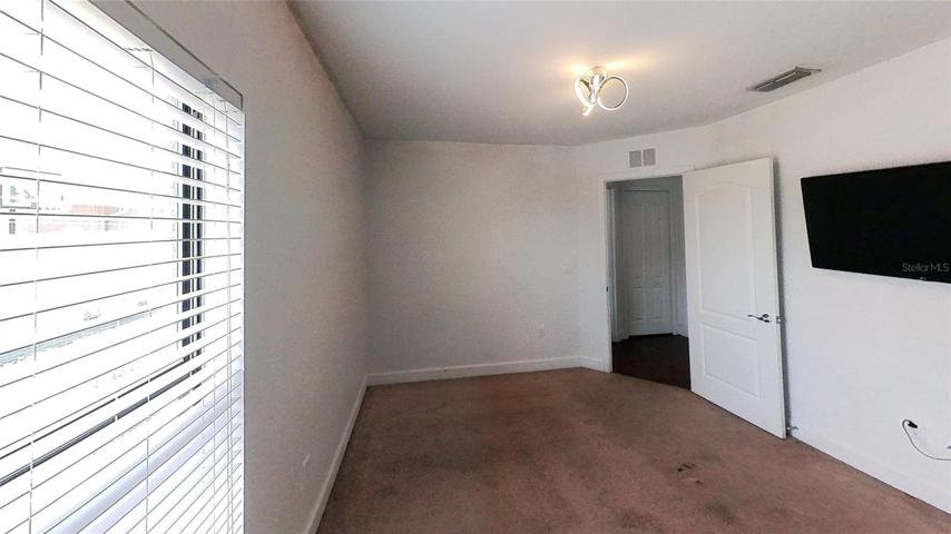ROOM 2