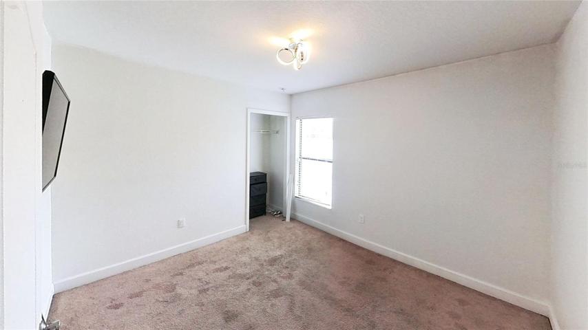 ROOM 2