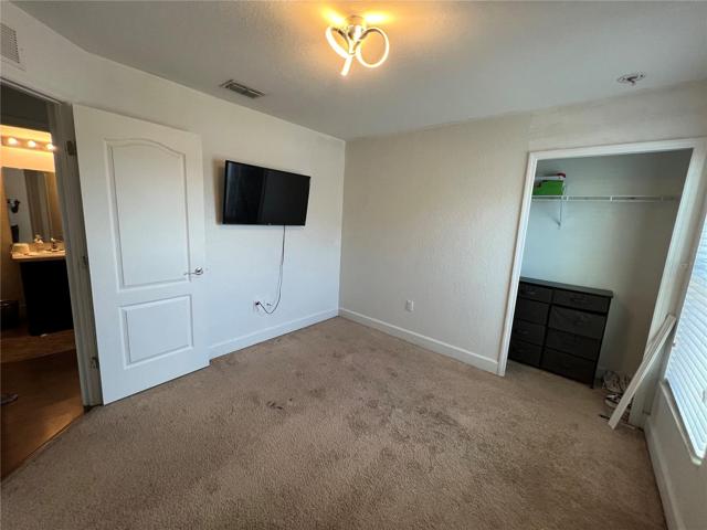ROOM 2