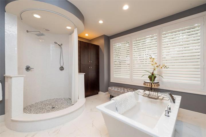 Soaking tub and walk in shower
